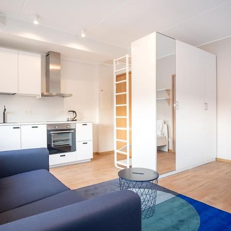 Spacious Mustamaee Apartments - Free Parking 塔林 外观 照片