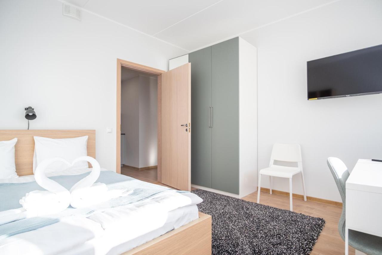 Spacious Mustamaee Apartments - Free Parking 塔林 外观 照片
