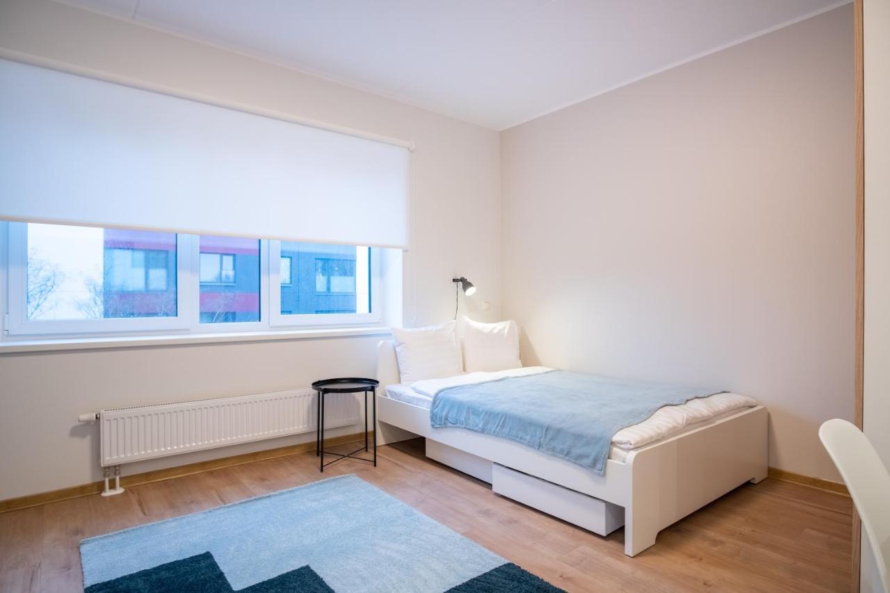 Spacious Mustamaee Apartments - Free Parking 塔林 外观 照片