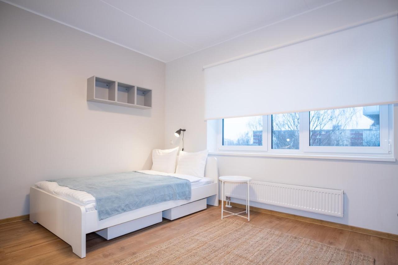 Spacious Mustamaee Apartments - Free Parking 塔林 外观 照片