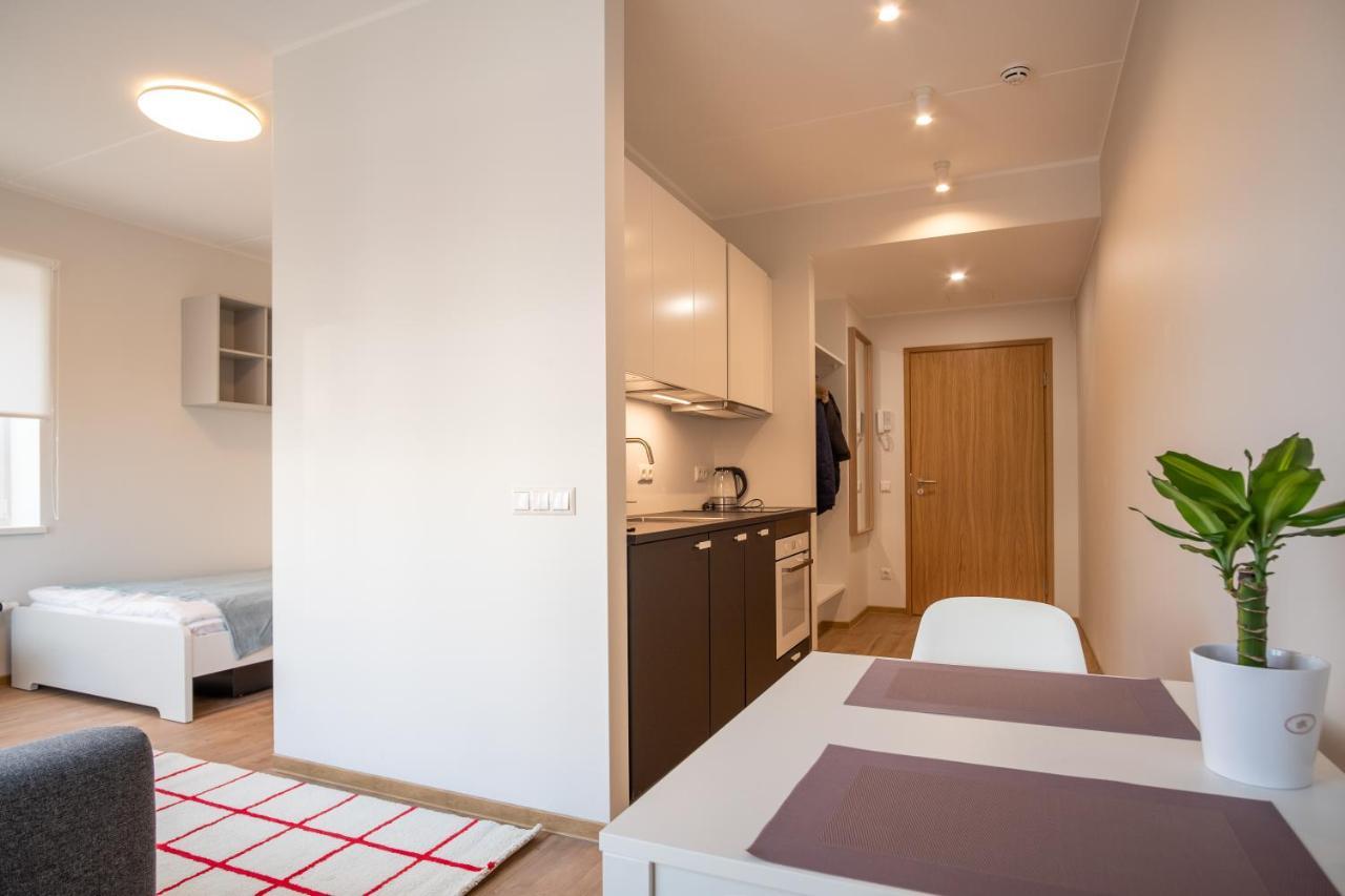 Spacious Mustamaee Apartments - Free Parking 塔林 外观 照片