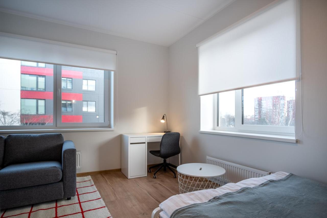 Spacious Mustamaee Apartments - Free Parking 塔林 外观 照片